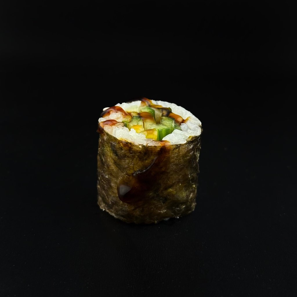 Макі з огірком