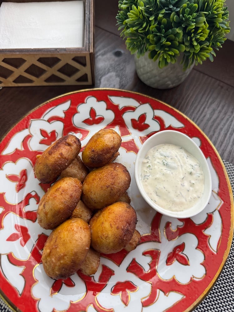 Печериці на грилі зі сметанним соусом