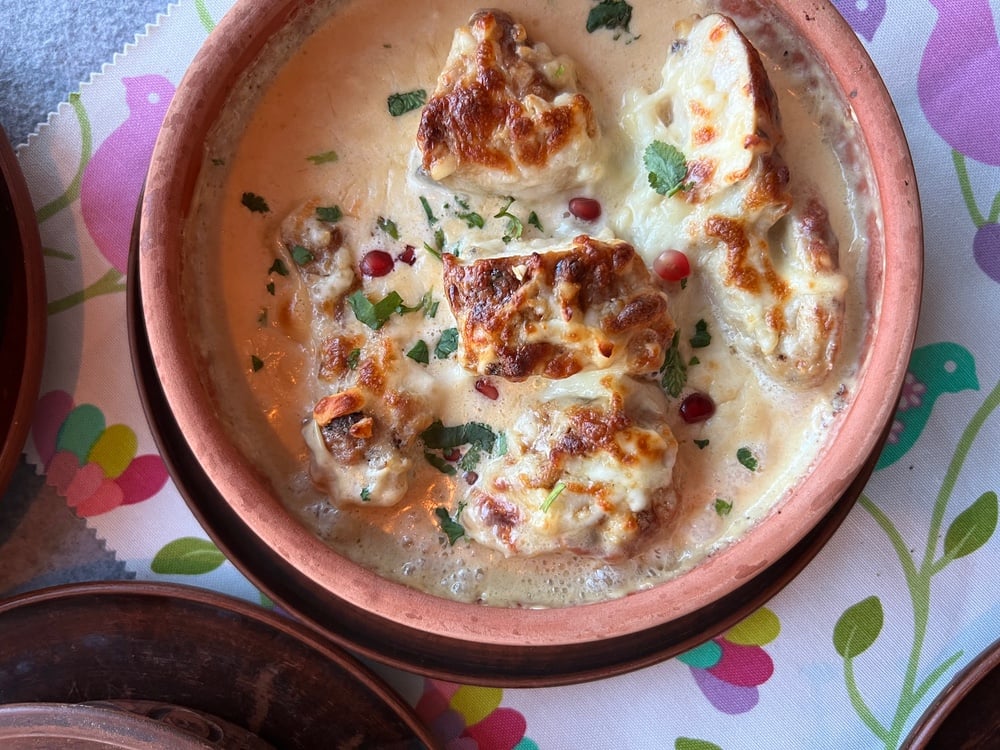 Філе курячого стегна  "Шкмерулі" у вершково часниковому соусі 400г.