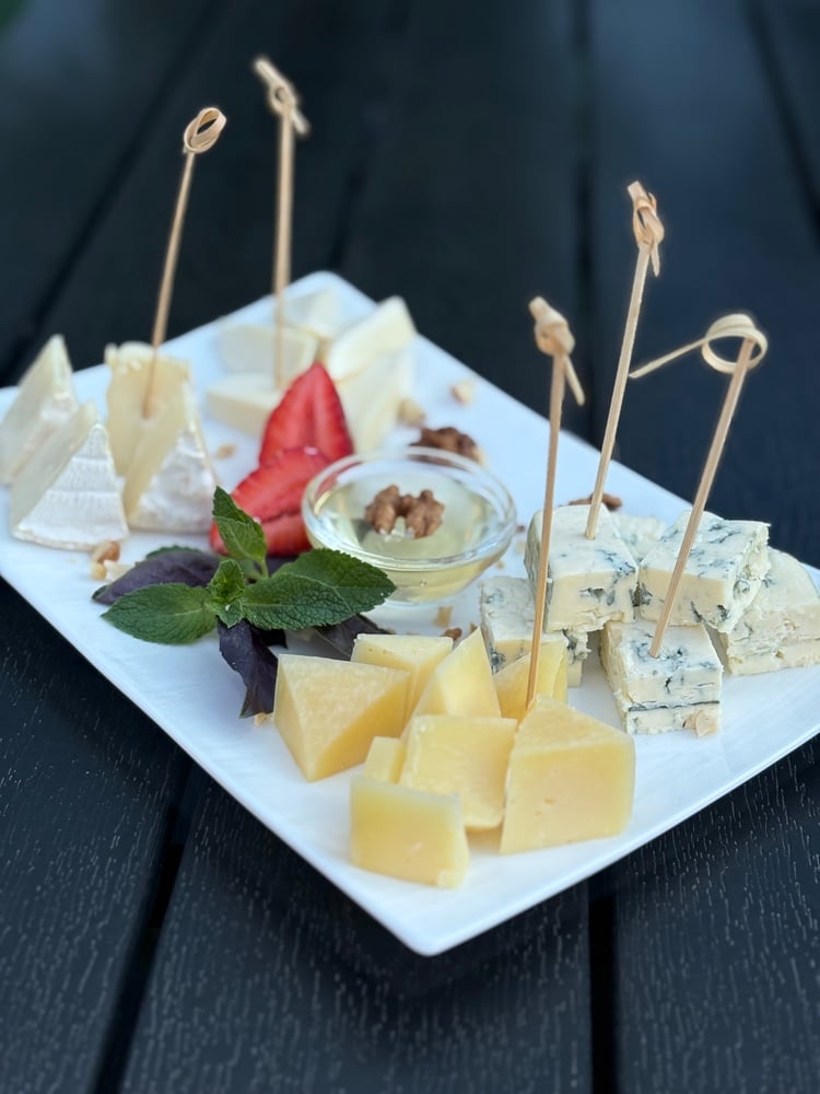 Сирне плато 3 види сиру 150\50г.