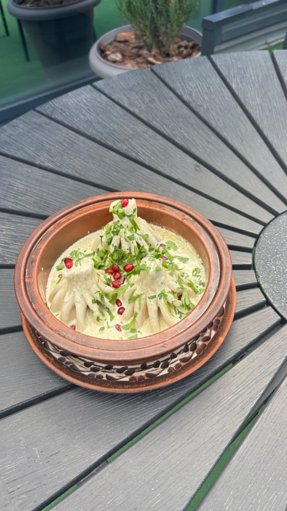 НОВИНКА! Хінкалі-шкмері з сиром сулугуні у вершково-часниковому соусі з сиром чедер та пармезаном 3шт.