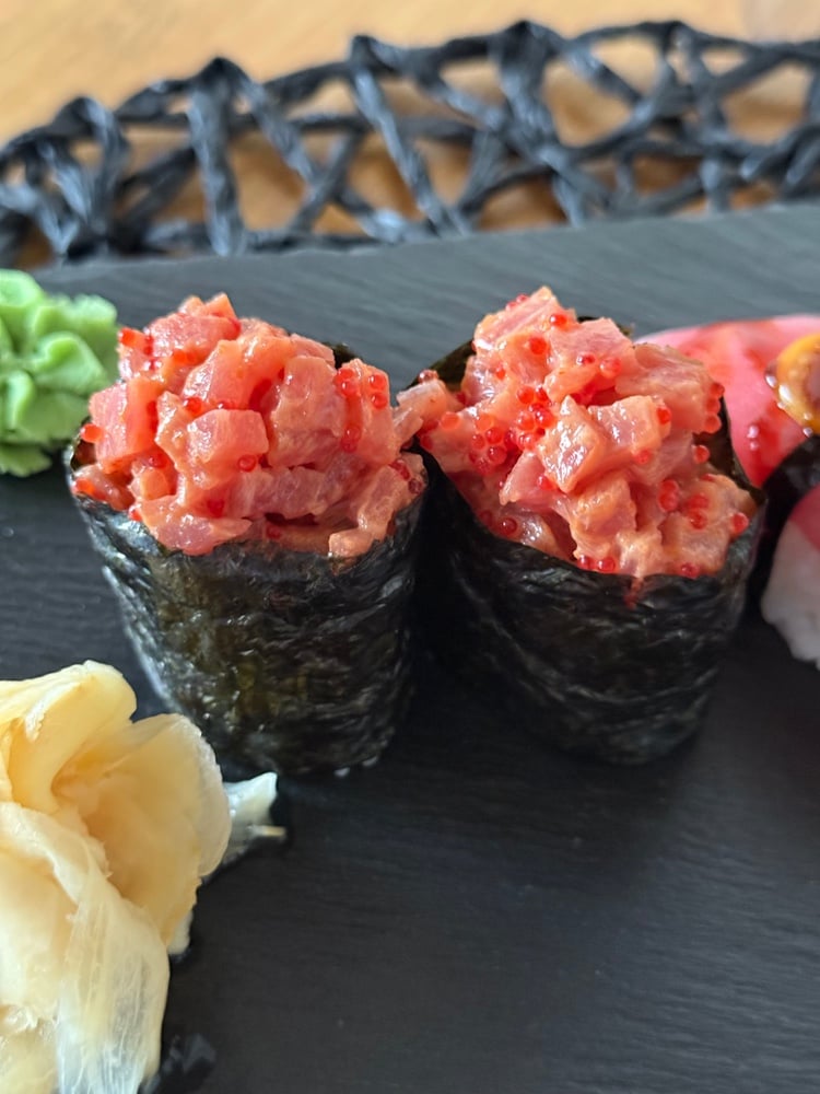 Гункан тунець