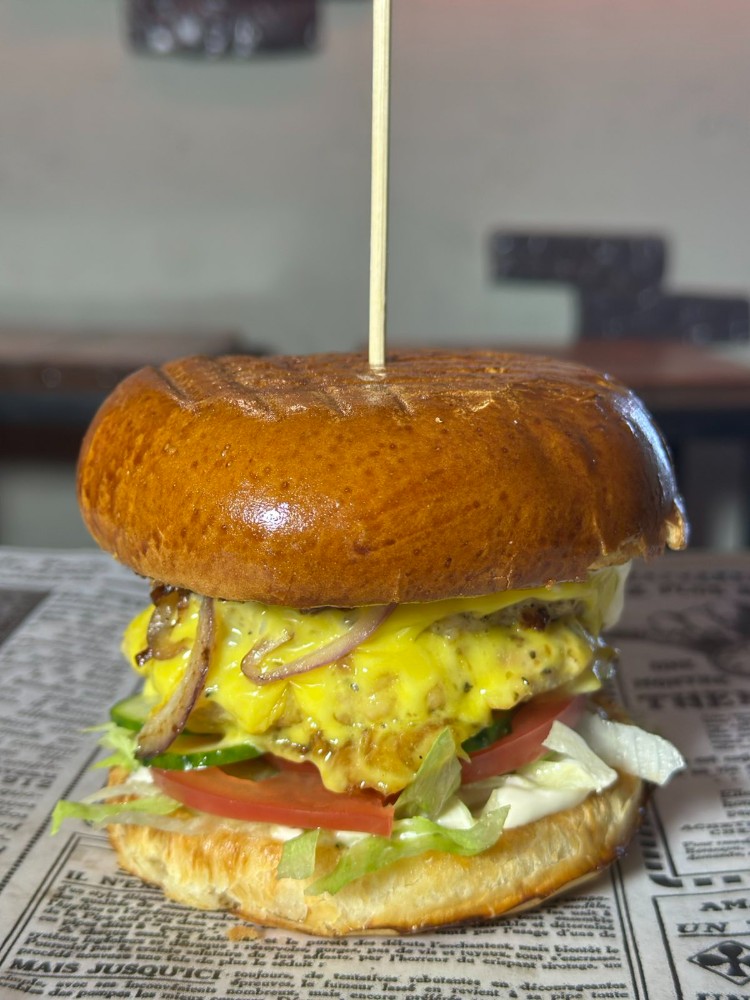 CHICKEN BURGER від ШЕФА 