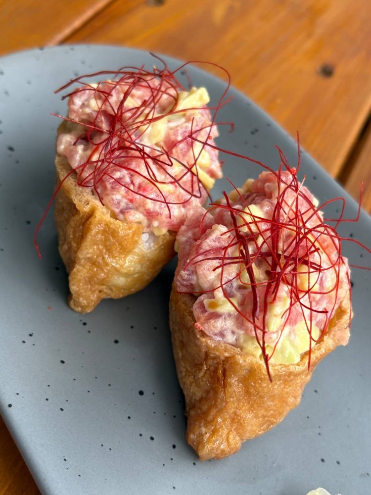 Інарі тунець-авокадо