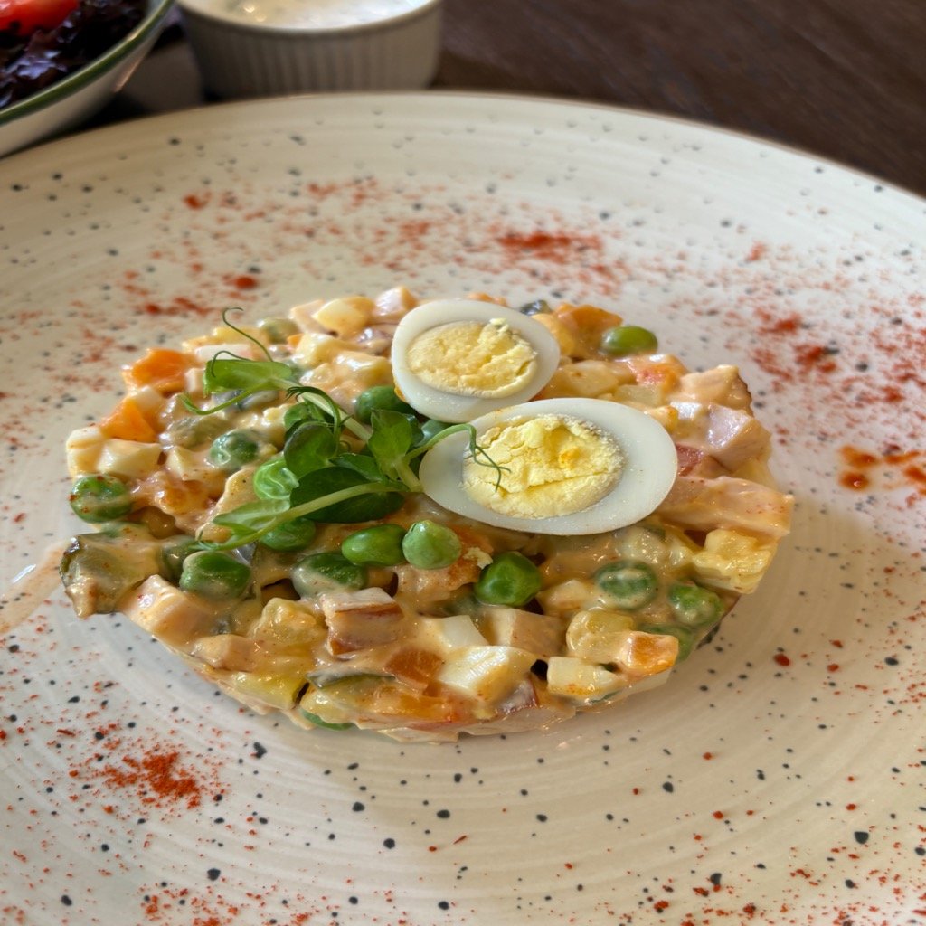 Олів'є з копченою куркою