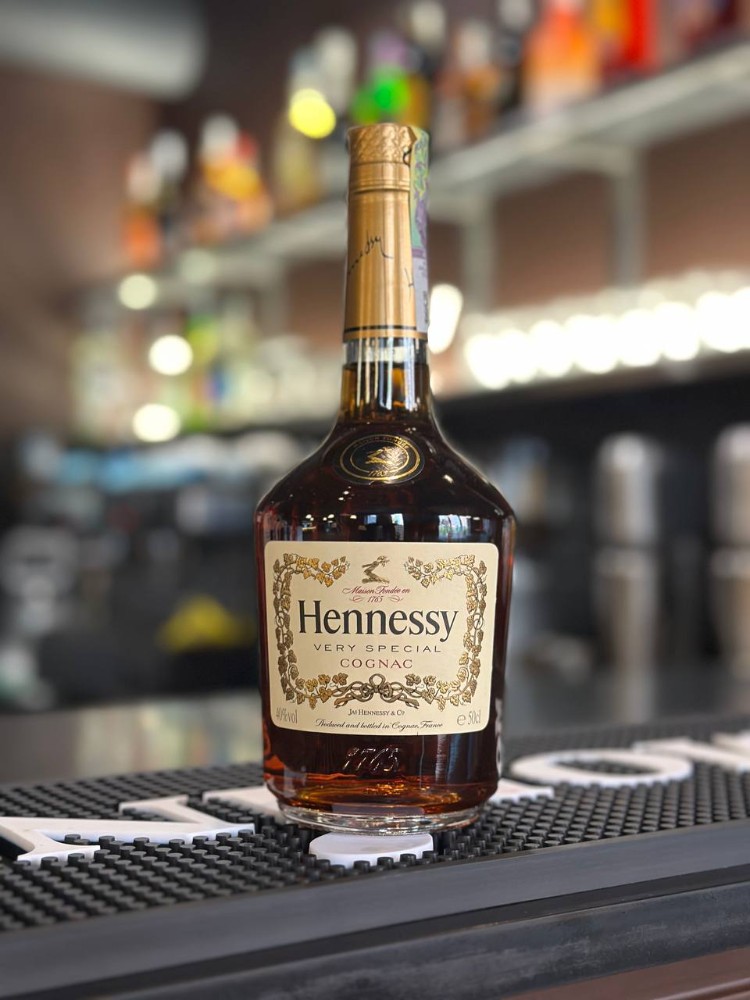 Коньяк Hennessy VS 40%, 50 мл