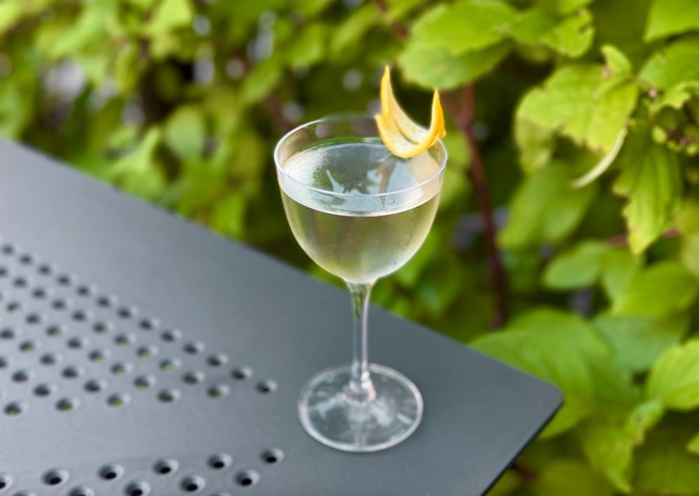 Коктейль Dry Martini Lemongrass 