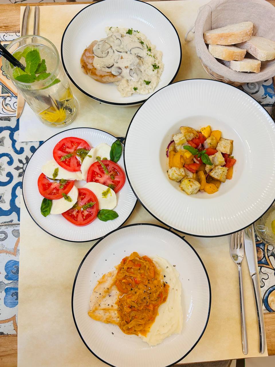 Італійські обіди (Пн-Пт 12:00-16:00)