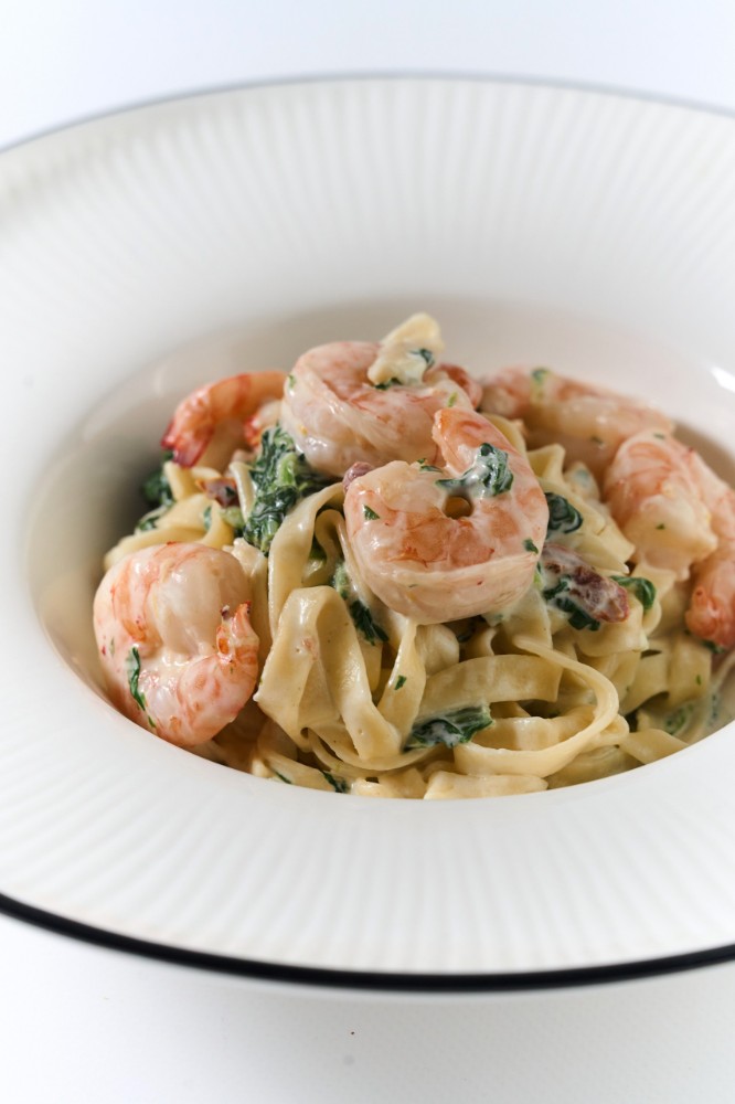 Паста з креветками по-тосканськи