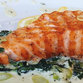 SALMON STEAK WITH CREAMY SPINACH