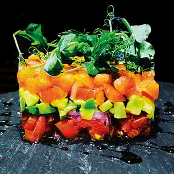 SALMON TARTARE SALAD