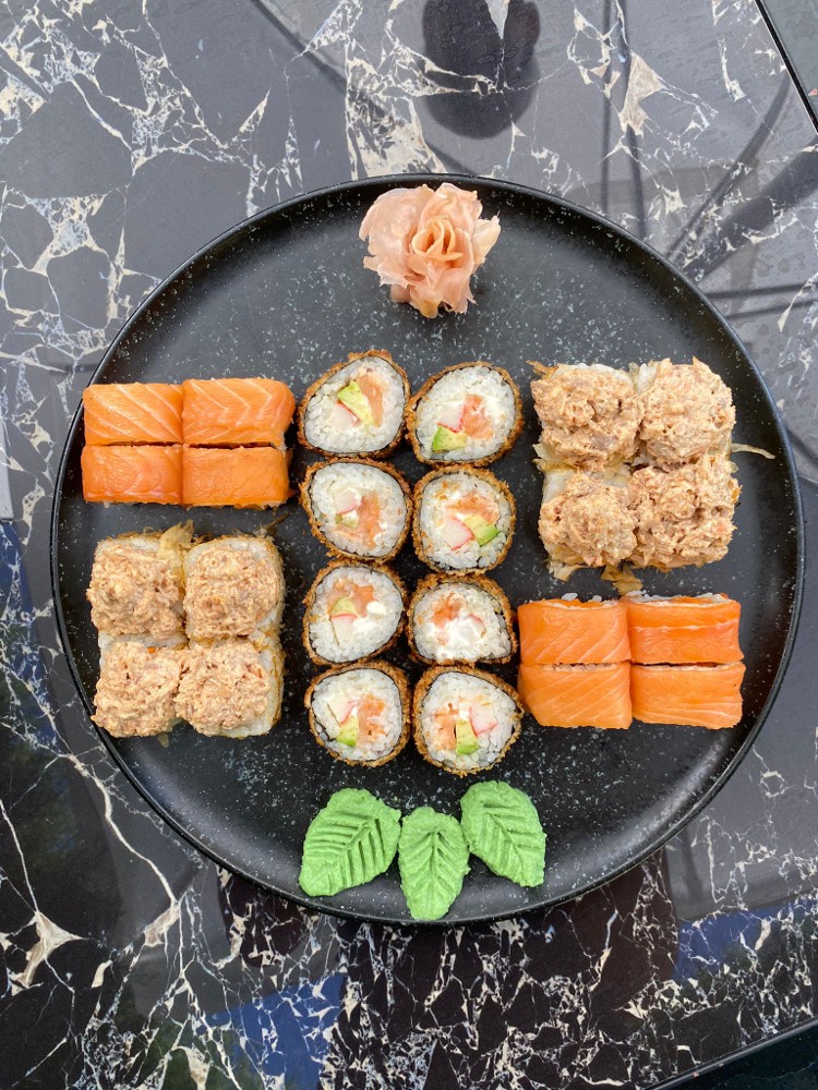 SIMPLE SET