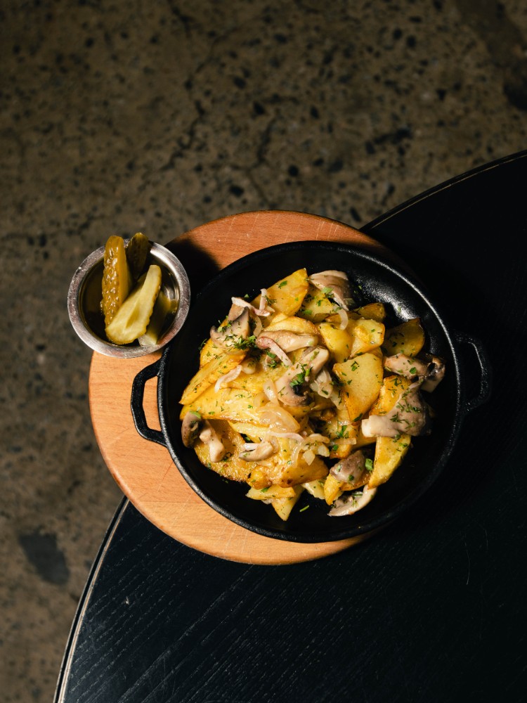 Смажена картопля з грибами