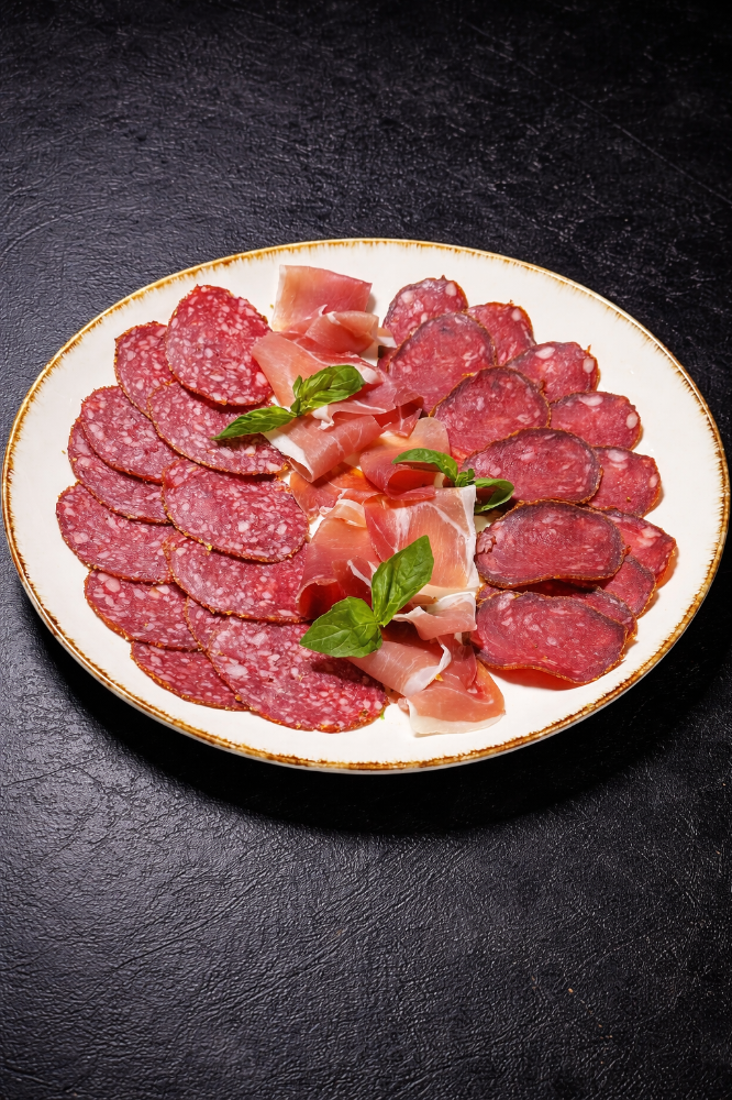 Асорті мʼясне