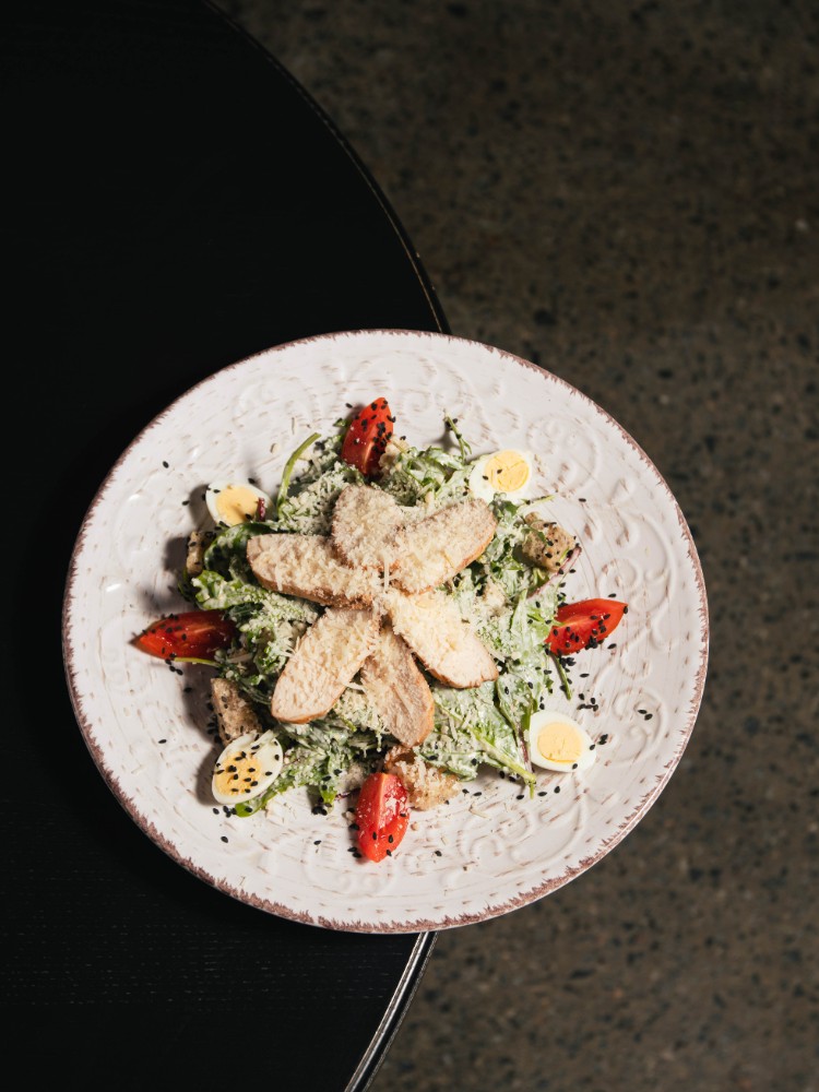 Салат Цезар з куркою