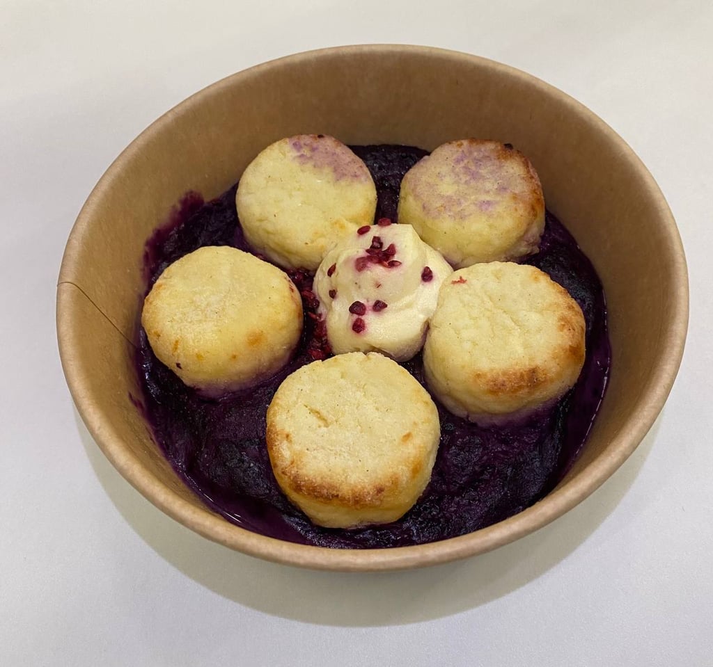 Бейбі сирники з чорничним кремом