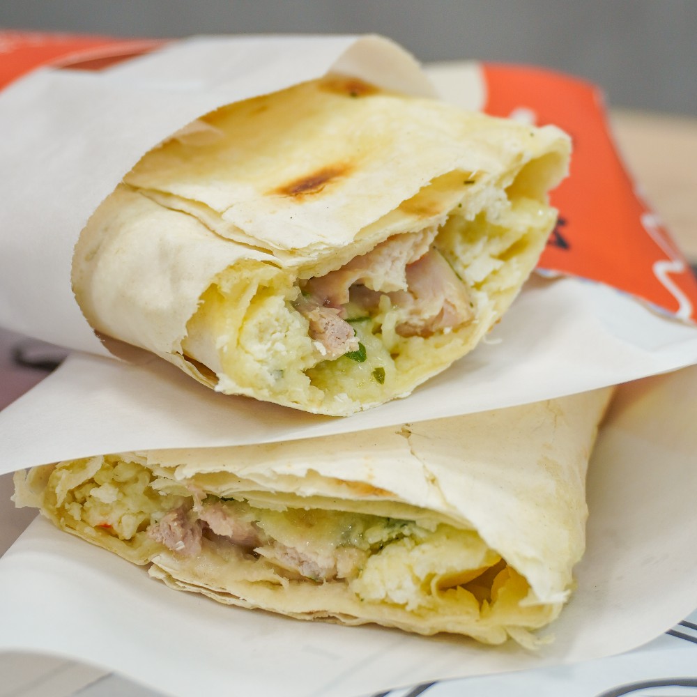 Лаваш з куркою та сиром