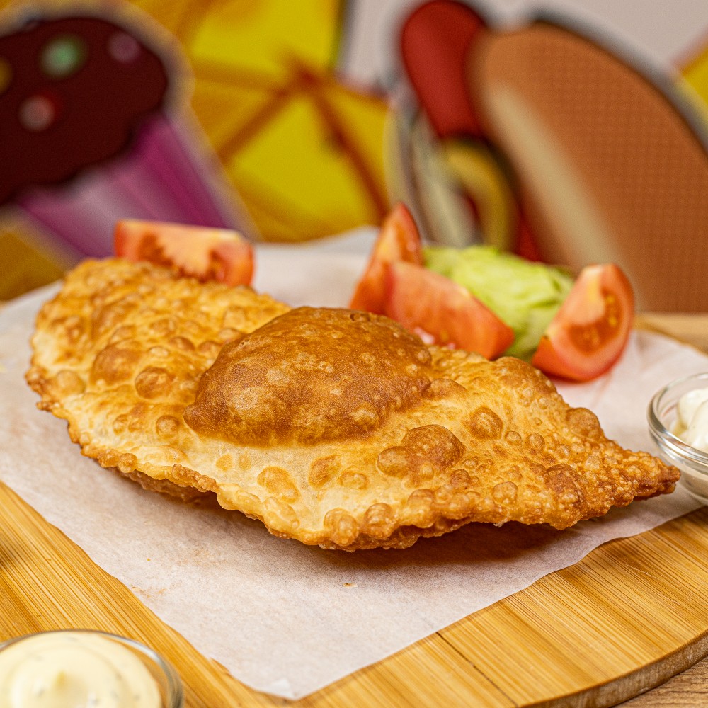 Чебурек з куркою