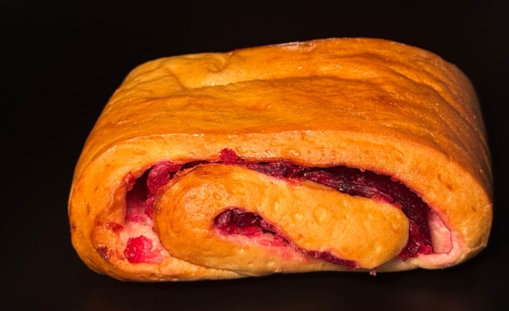 Булка "Вишня"