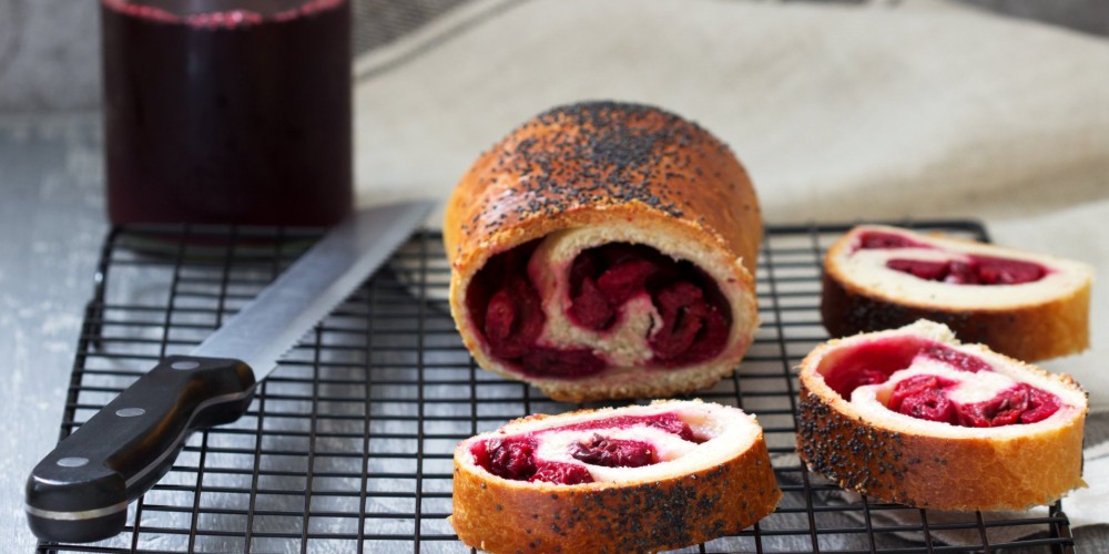 Плетінка "Маково-вишнева"