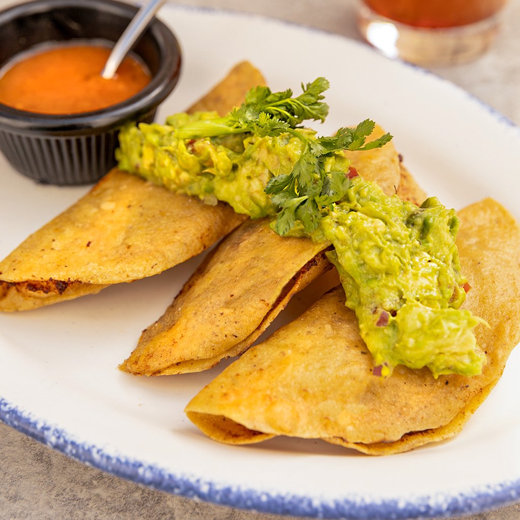 Taquitos dorados