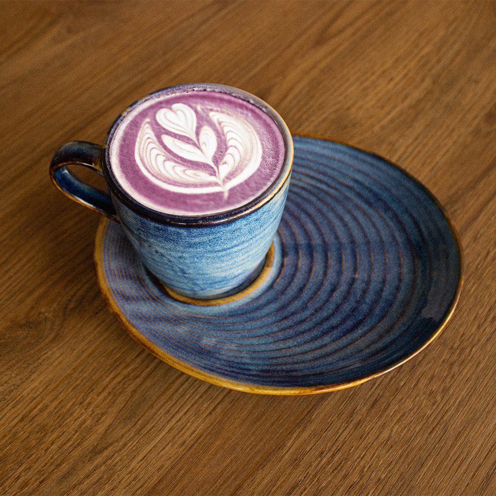 Taro Latte caliente
