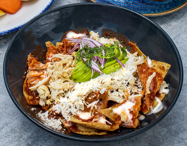 Chilaquiles Típico