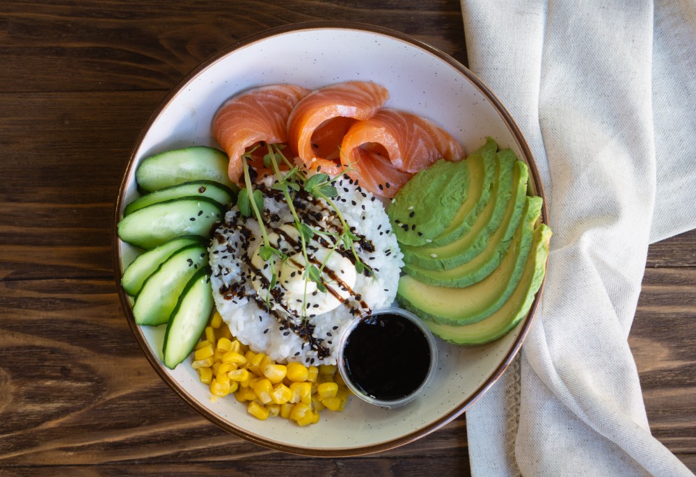 Боул з сьомгою 