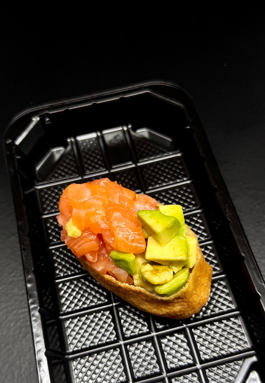 Інарі лосось авокадо