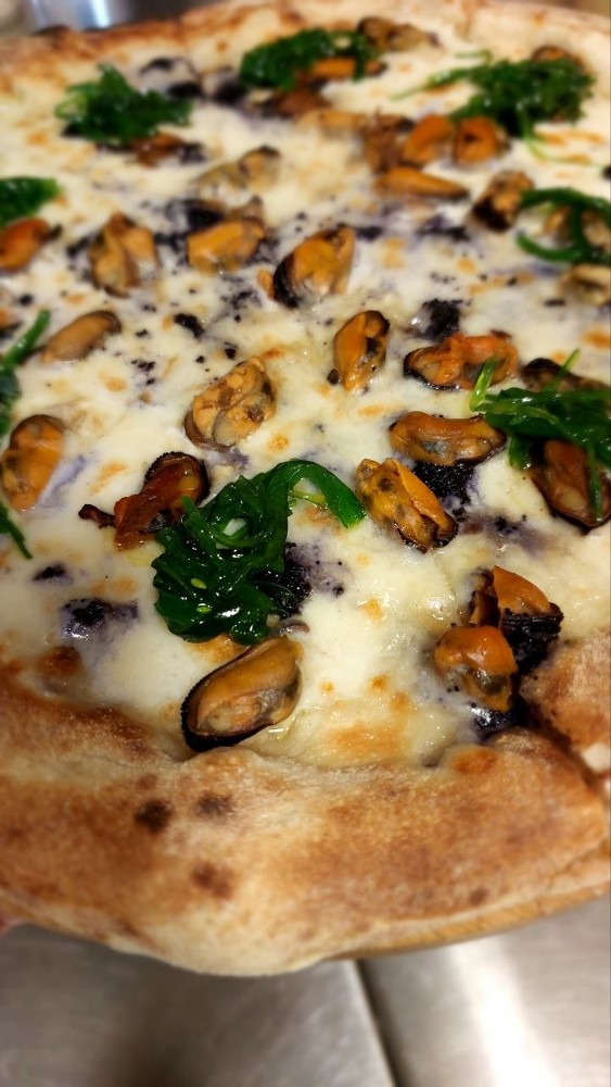 Чорна перлина 30 см