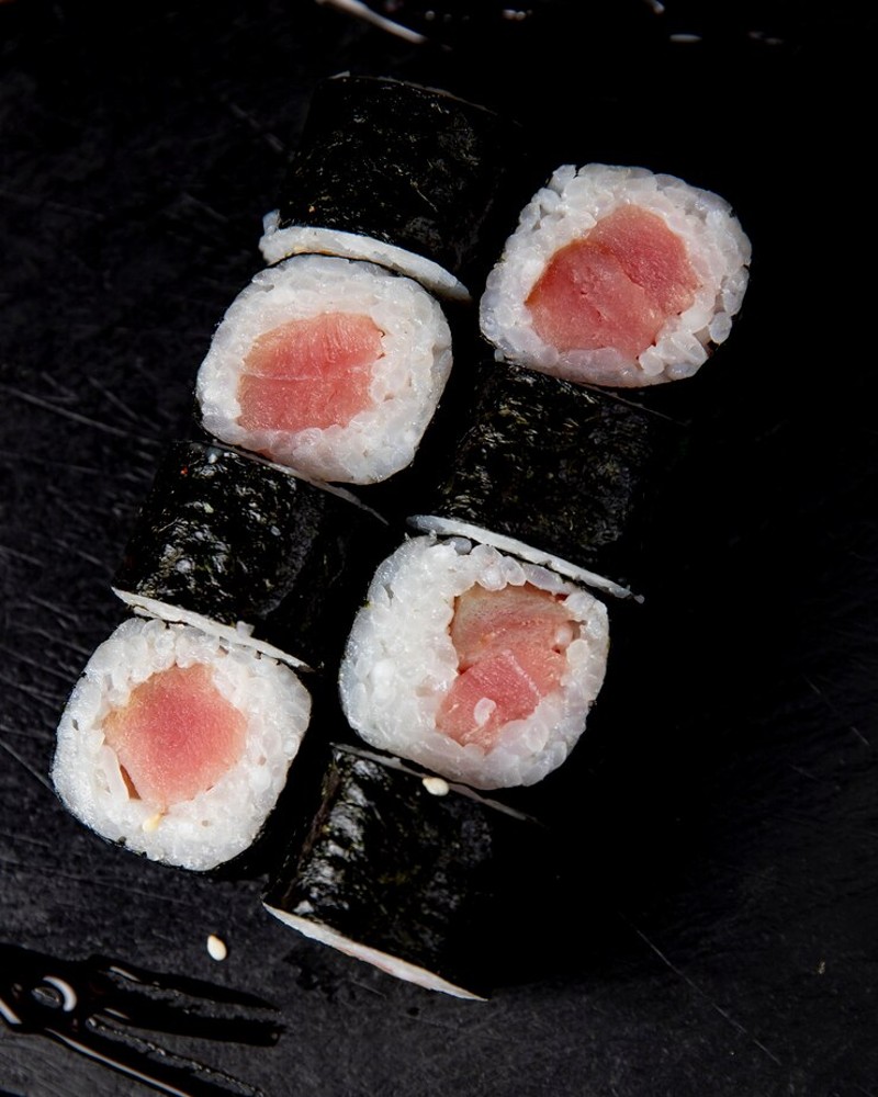 Макі з тунцем