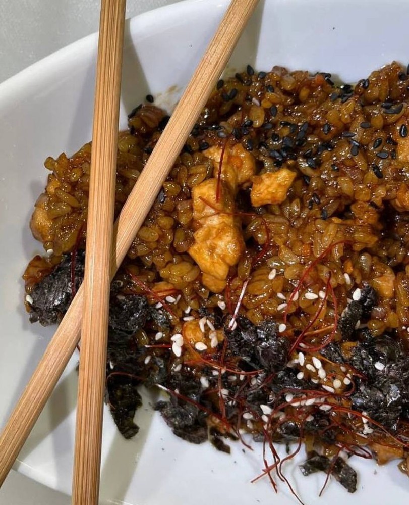 Смажений рис з куркою