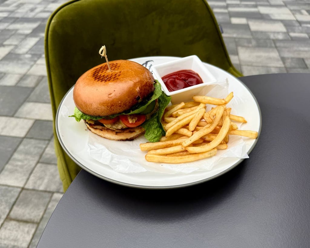 Бургер з яловичиною