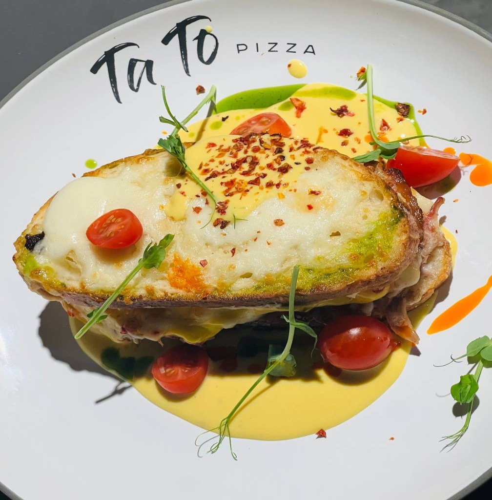 Сендвіч з рваним м'ясом