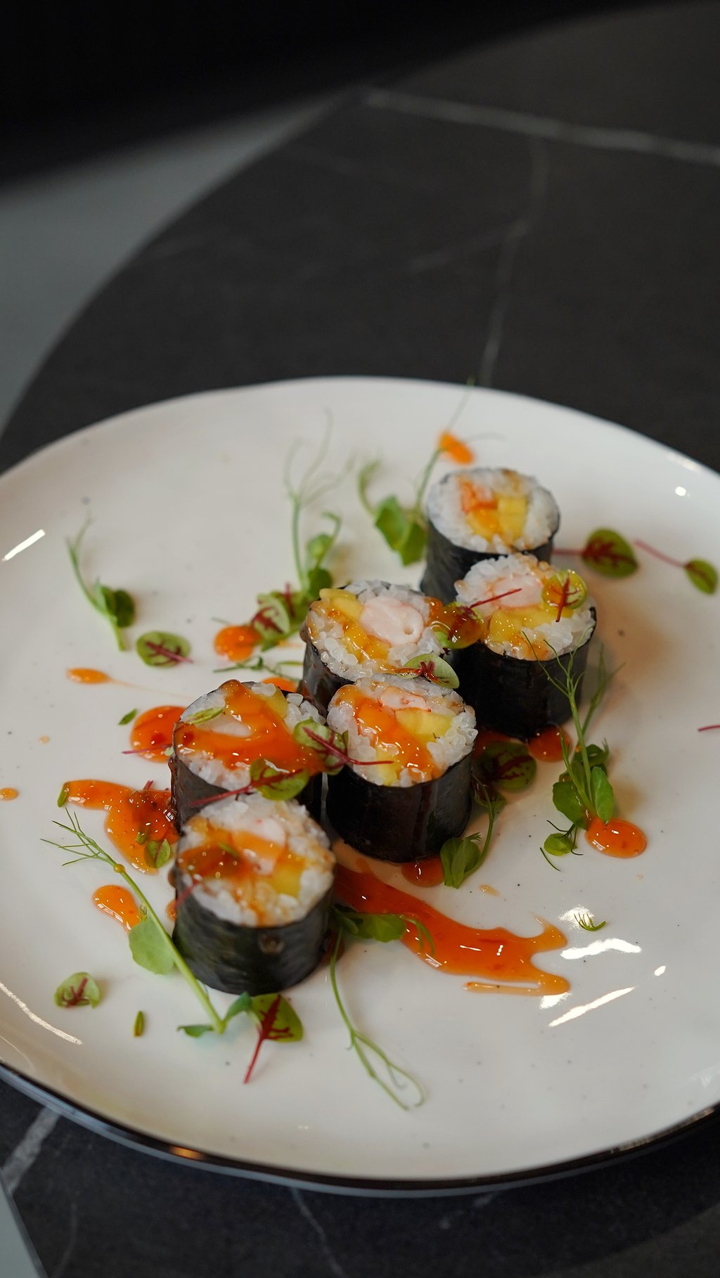 Макі креветка манго