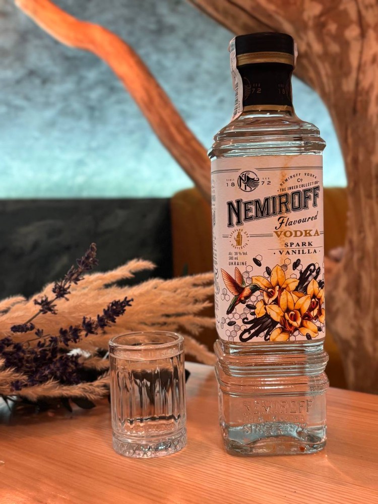 Настоянка Ваніль De Lux Nemiroff розлив л