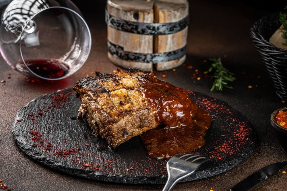 М'ясо на ребрі