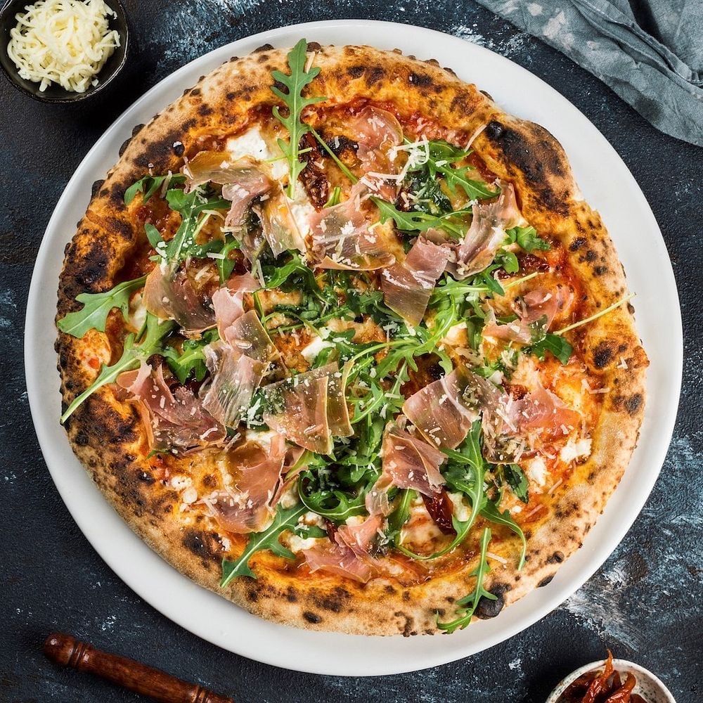 Піца з прошуто та вяленими томатами 22см