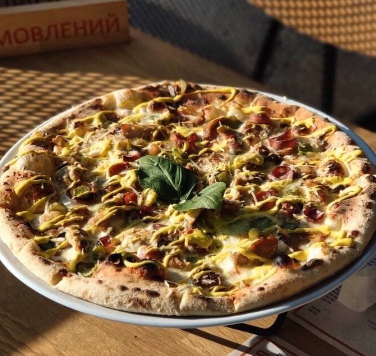 Піца Курочка карі