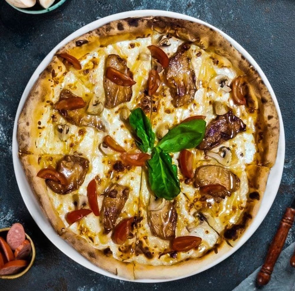 Піца Медова курка 22см