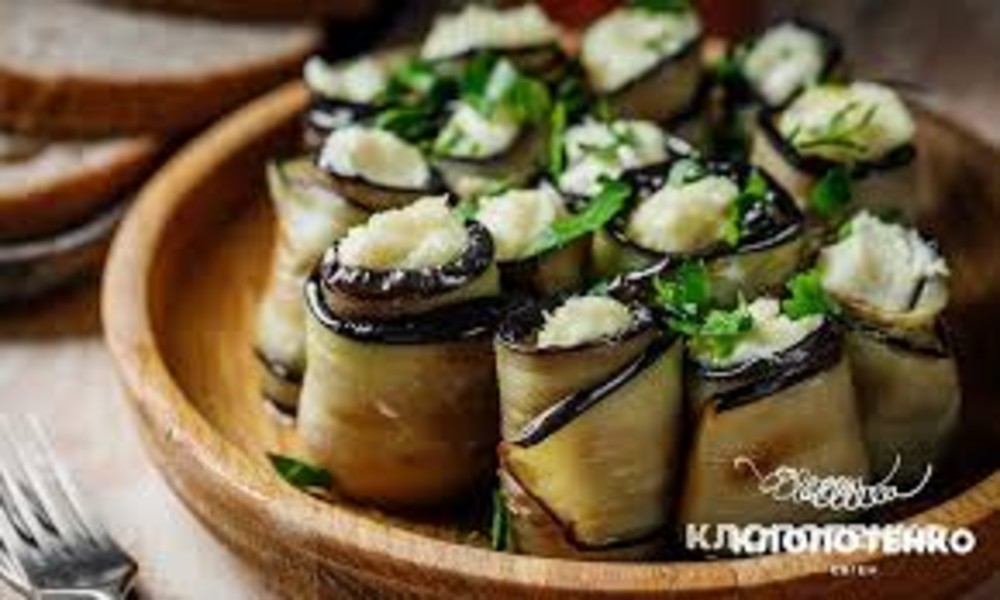 Рулетики з баклажанів