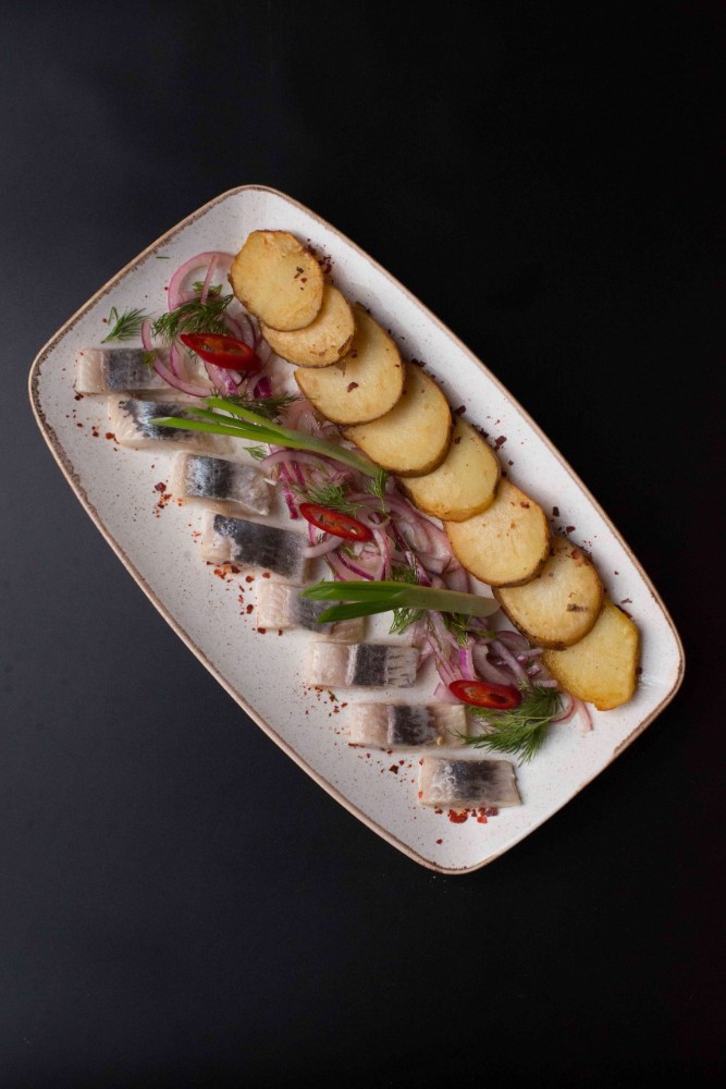 Подружаня на траншеї (оселедець+картопля)