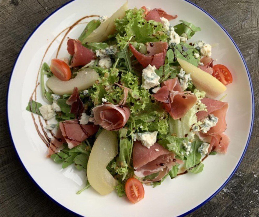 Салат "Прошуто" з грушею