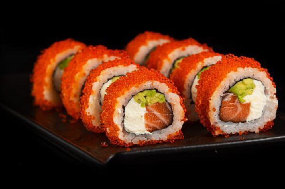 Філадельфія в ікрі з Копченим Лососем