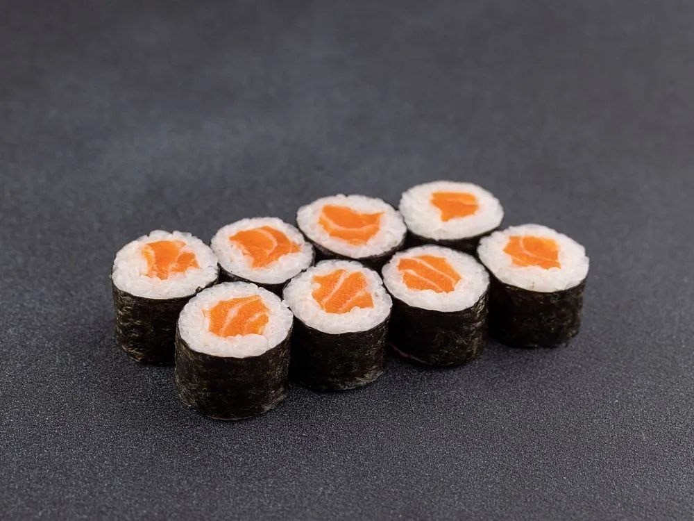 Макі з копченим Лососем