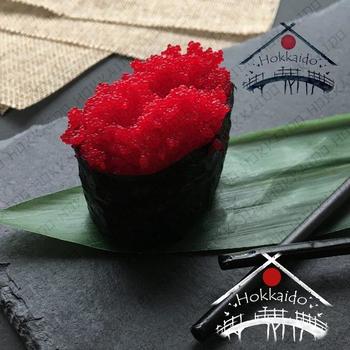 Гункан з ікрою масаго 