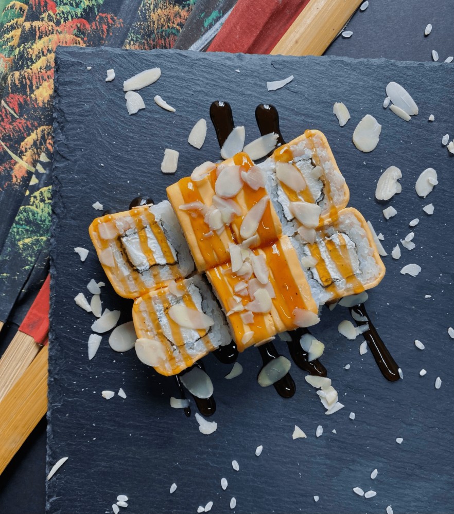 Сакура з грушею.