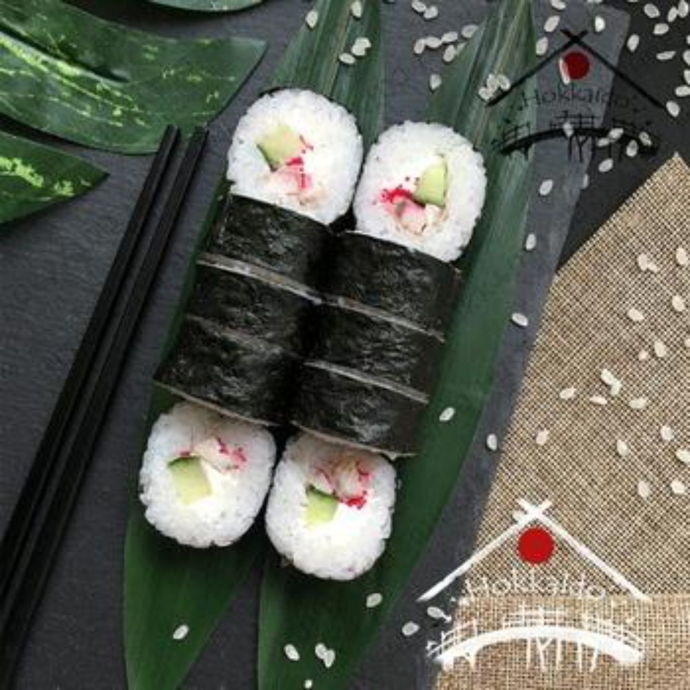 Футомакі з вугрем.