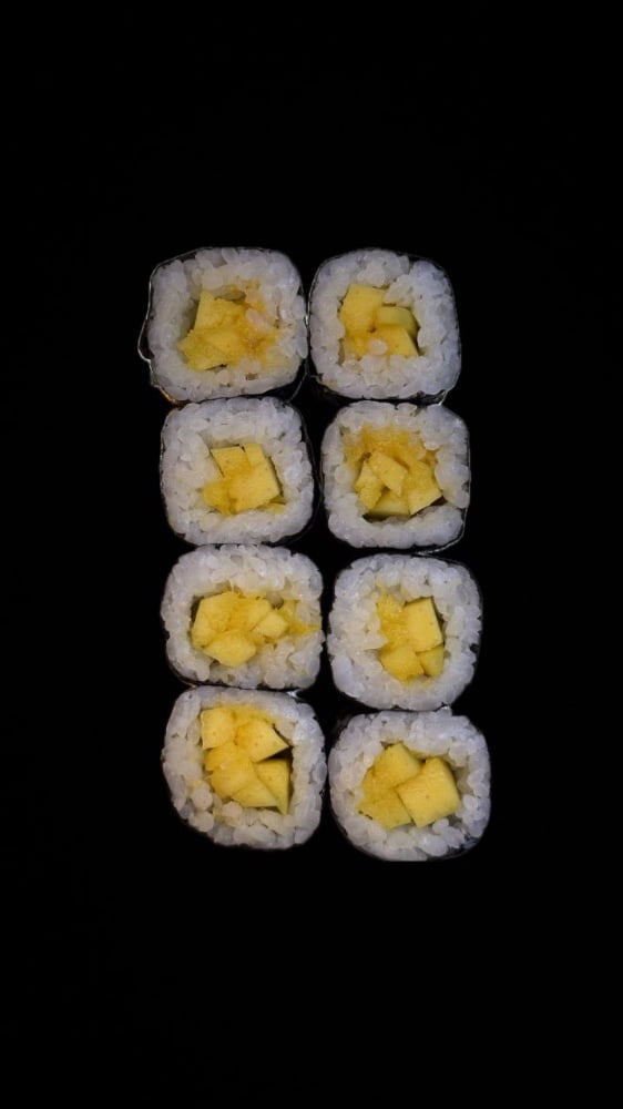 Макі з манго(110g)