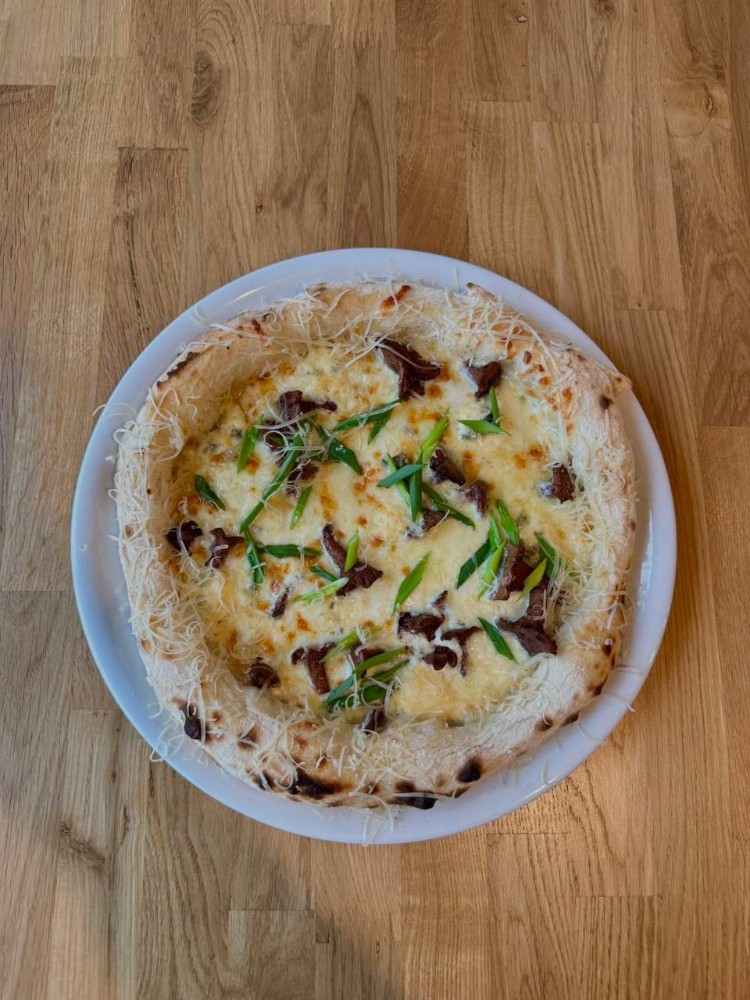 Піца з лисичками та  сиром Дор Блю 450 гр